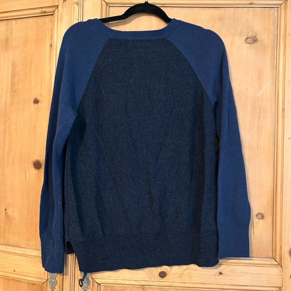 Banana Republic Women’s Merino Wool Blend Sweater w/ Zippers Size M Navy - Picture 2 of 7